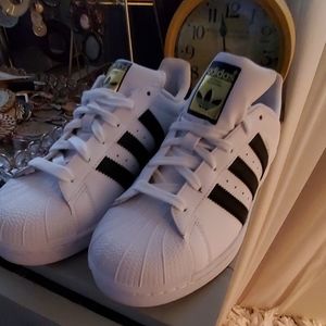 Adidas superstar